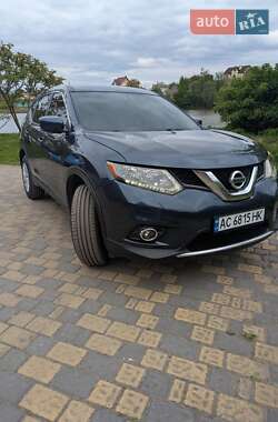 Внедорожник / Кроссовер Nissan Rogue 2016 в Луцке
