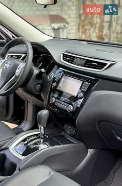 Позашляховик / Кросовер Nissan Rogue 2016 в 
