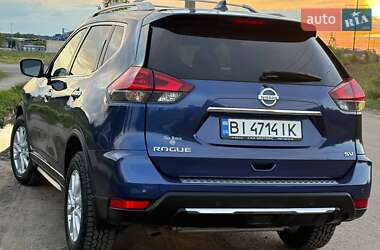 Внедорожник / Кроссовер Nissan Rogue 2019 в 