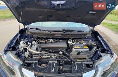 Внедорожник / Кроссовер Nissan Rogue 2019 в 