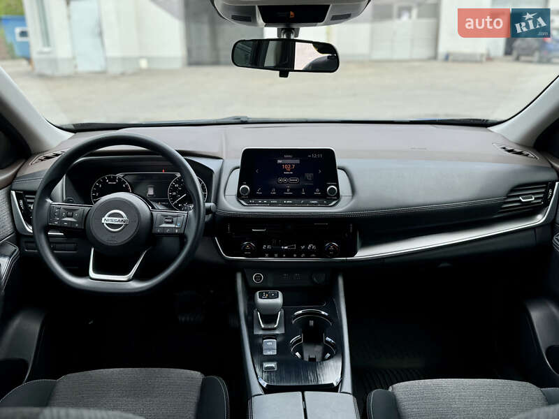 Внедорожник / Кроссовер Nissan Rogue 2022 в Запорожье