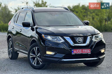 Позашляховик / Кросовер Nissan Rogue 2017 в 