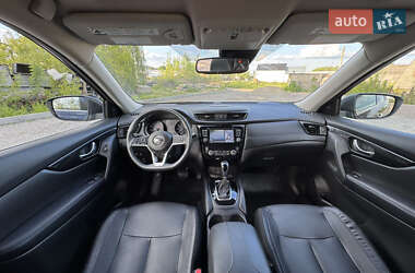 Позашляховик / Кросовер Nissan Rogue 2017 в 