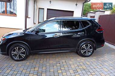 Внедорожник / Кроссовер Nissan Rogue 2019 в 