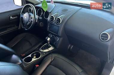 Внедорожник / Кроссовер Nissan Rogue 2008 в 