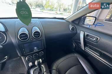 Внедорожник / Кроссовер Nissan Rogue 2008 в 