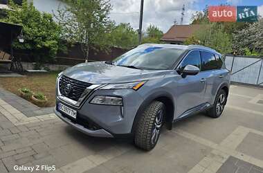 Внедорожник / Кроссовер Nissan Rogue 2020 в 
