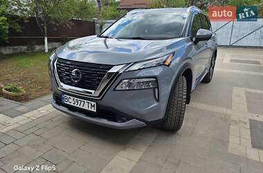 Внедорожник / Кроссовер Nissan Rogue 2020 в 