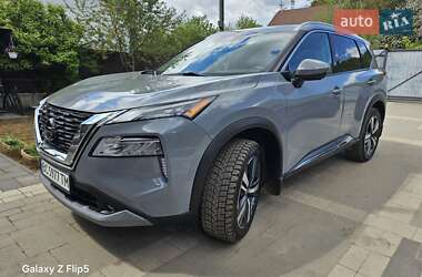 Внедорожник / Кроссовер Nissan Rogue 2020 в 