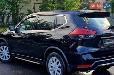 Позашляховик / Кросовер Nissan Rogue 2016 в 