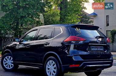 Позашляховик / Кросовер Nissan Rogue 2016 в 