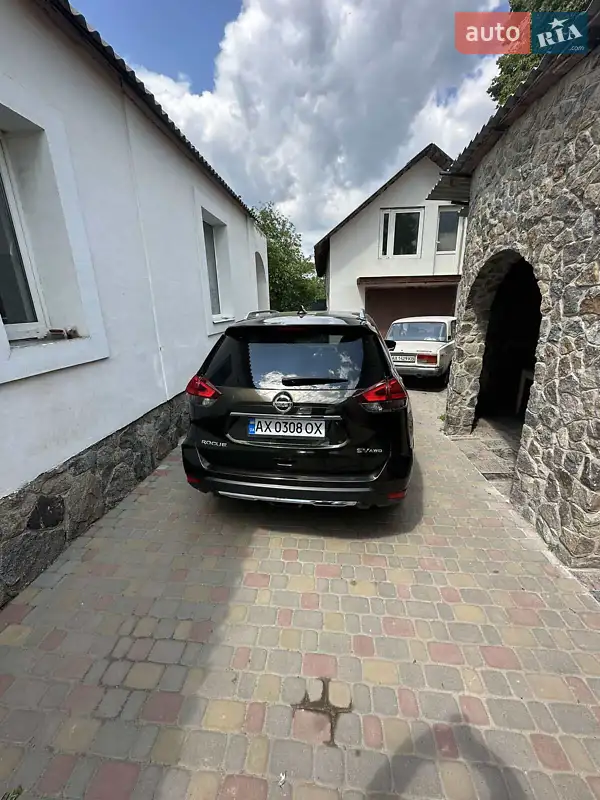 Nissan Rogue