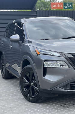 Позашляховик / Кросовер Nissan Rogue 2021 в 