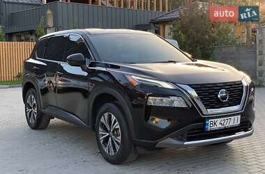 Внедорожник / Кроссовер Nissan Rogue 2021 в Львове