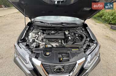 Внедорожник / Кроссовер Nissan Rogue 2019 в 