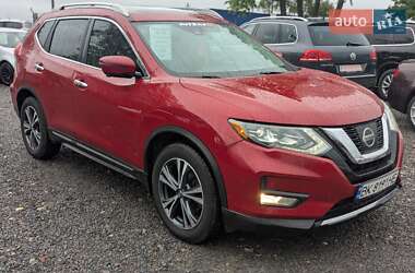 Внедорожник / Кроссовер Nissan Rogue 2017 в 