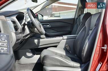 Позашляховик / Кросовер Nissan Rogue 2020 в 