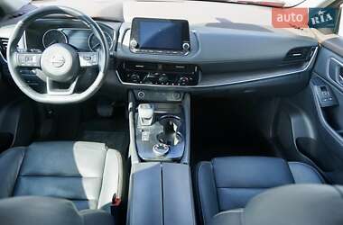 Позашляховик / Кросовер Nissan Rogue 2020 в 
