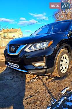 Внедорожник / Кроссовер Nissan Rogue 2017 в 