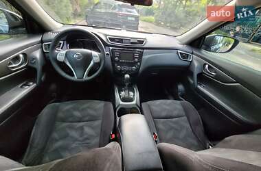 Позашляховик / Кросовер Nissan Rogue 2014 в 