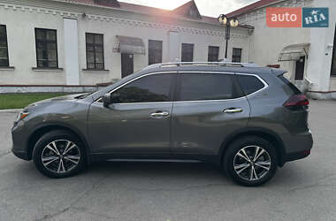 Внедорожник / Кроссовер Nissan Rogue 2019 в 