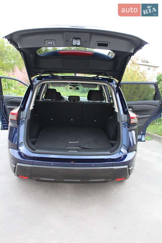 Позашляховик / Кросовер Nissan Rogue 2024 в Рівному