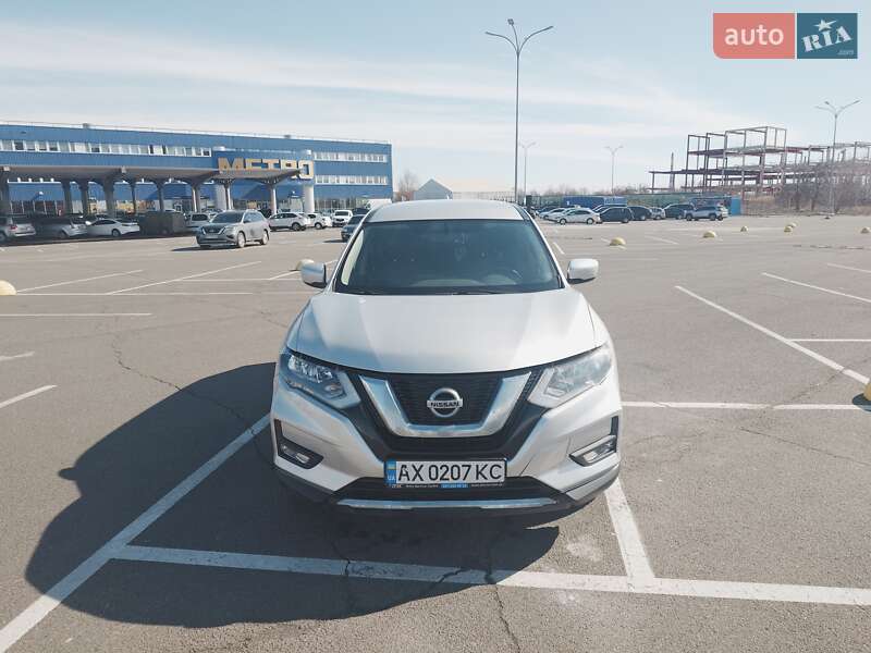 Позашляховик / Кросовер Nissan Rogue 2016 в Києві