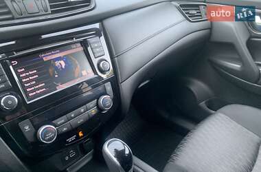 Позашляховик / Кросовер Nissan Rogue 2019 в 