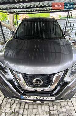 Внедорожник / Кроссовер Nissan Rogue 2018 в 