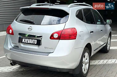 Позашляховик / Кросовер Nissan Rogue 2010 в 