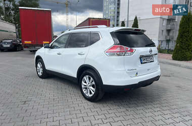 Внедорожник / Кроссовер Nissan Rogue 2016 в 
