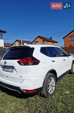 Позашляховик / Кросовер Nissan Rogue 2018 в 