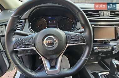 Позашляховик / Кросовер Nissan Rogue 2018 в 