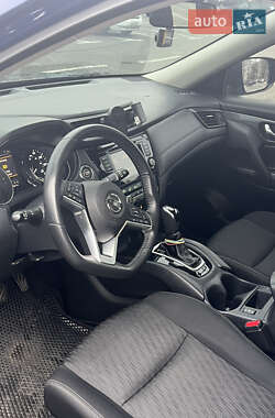 Позашляховик / Кросовер Nissan Rogue 2020 в 