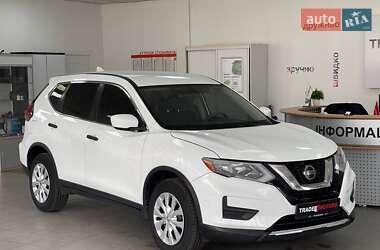 Внедорожник / Кроссовер Nissan Rogue 2018 в 