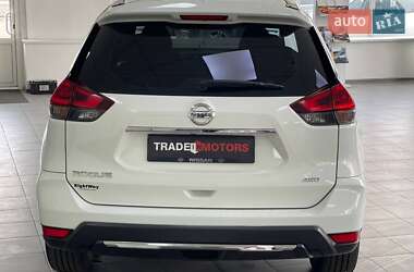 Внедорожник / Кроссовер Nissan Rogue 2018 в 