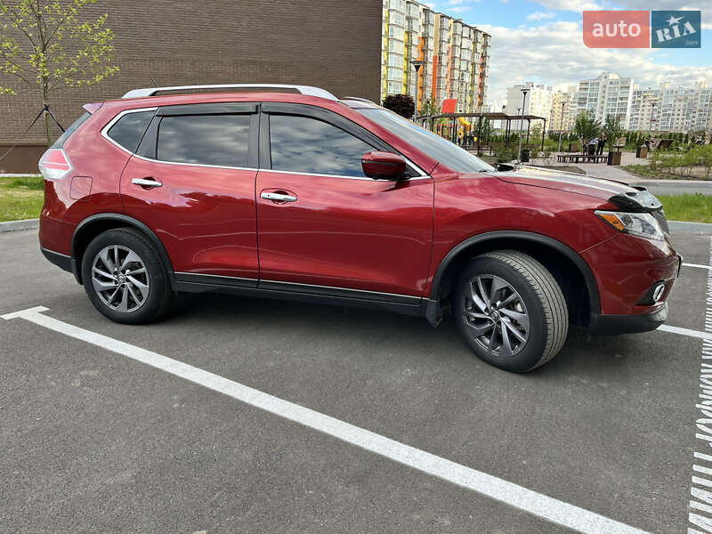 Позашляховик / Кросовер Nissan Rogue 2016 в Чернігові
