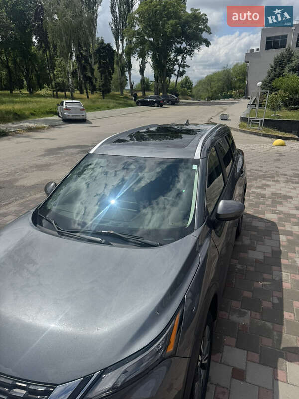 Позашляховик / Кросовер Nissan Rogue 2022 в Запоріжжі