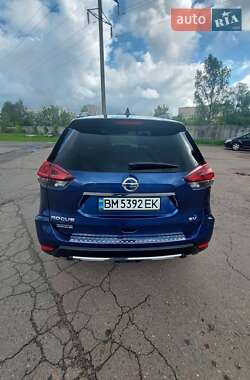 Внедорожник / Кроссовер Nissan Rogue 2018 в 
