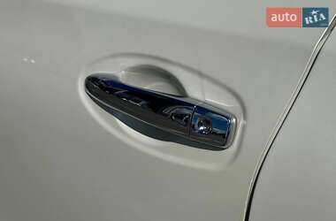 Позашляховик / Кросовер Nissan Rogue 2015 в 