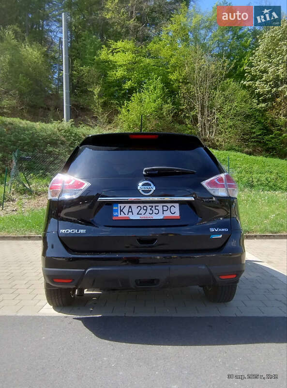 Позашляховик / Кросовер Nissan Rogue 2014 в Києві