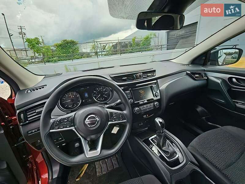 Внедорожник / Кроссовер Nissan Rogue 2021 в Тернополе