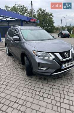 Позашляховик / Кросовер Nissan Rogue 2016 в Харкові