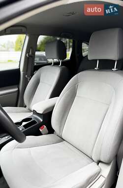 Позашляховик / Кросовер Nissan Rogue 2013 в Луцьку