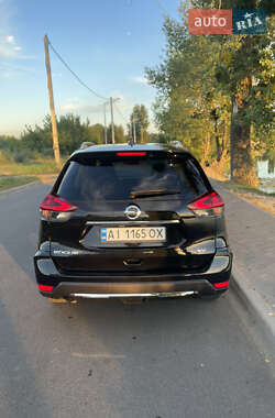 Внедорожник / Кроссовер Nissan Rogue 2017 в 