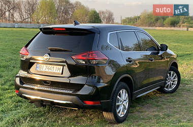 Внедорожник / Кроссовер Nissan Rogue 2019 в 