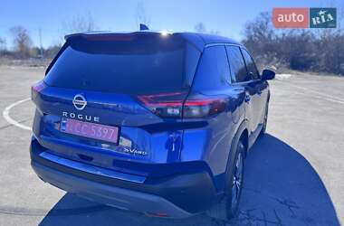 Внедорожник / Кроссовер Nissan Rogue 2020 в 