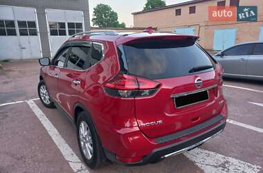 Позашляховик / Кросовер Nissan Rogue 2017 в 