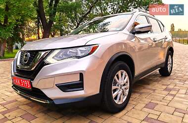 Позашляховик / Кросовер Nissan Rogue 2018 в 