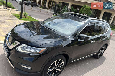 Позашляховик / Кросовер Nissan Rogue 2017 в 